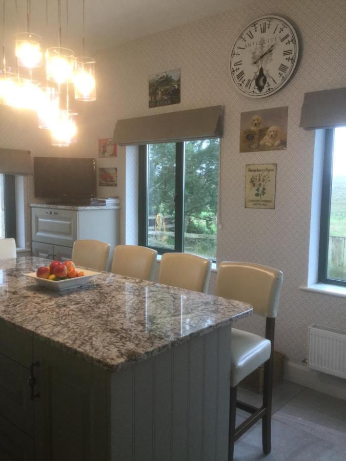 Tullybeggs B&B คลิฟเดน ภายนอก รูปภาพ